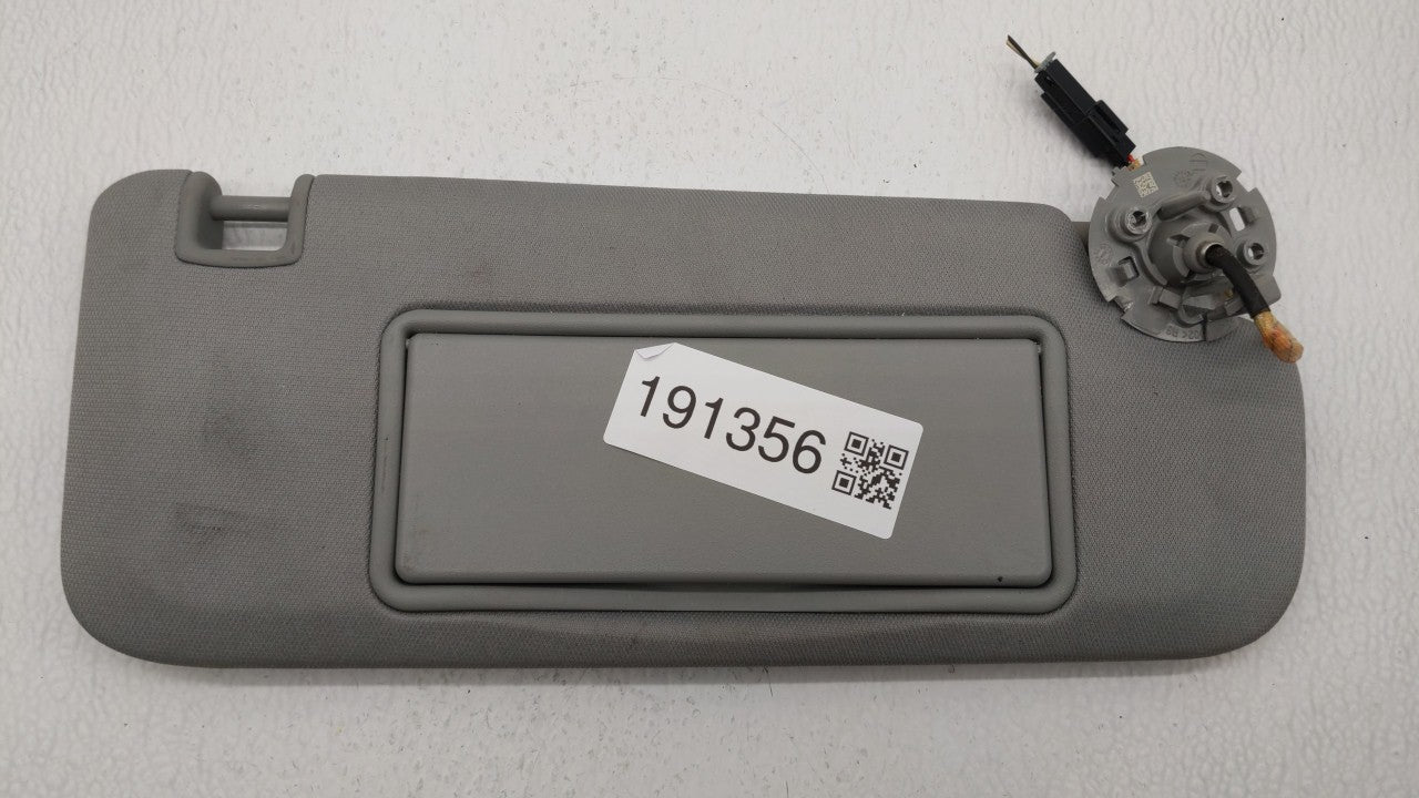 2016-2019 Chevrolet Malibu Sun Visor Shade Replacement Passenger Right Mirror Fits Fits 2016 2017 2018 2019 OEM Used Auto Pa