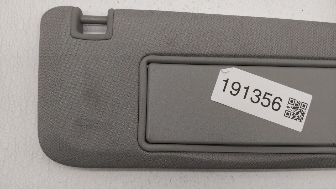 2016-2019 Chevrolet Malibu Sun Visor Shade Replacement Passenger Right Mirror Fits Fits 2016 2017 2018 2019 OEM Used Auto Pa