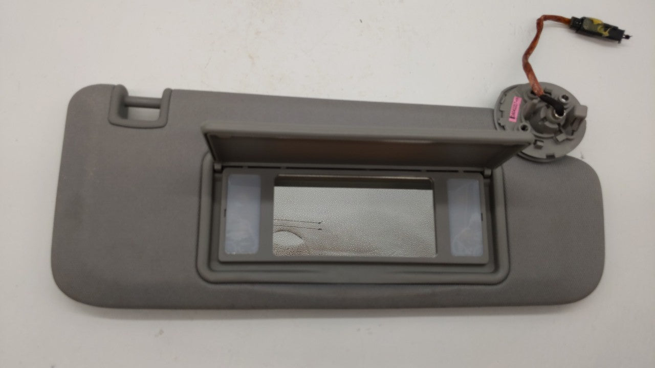 2016-2019 Chevrolet Malibu Sun Visor Shade Replacement Passenger Right Mirror Fits Fits 2016 2017 2018 2019 OEM Used Auto Pa