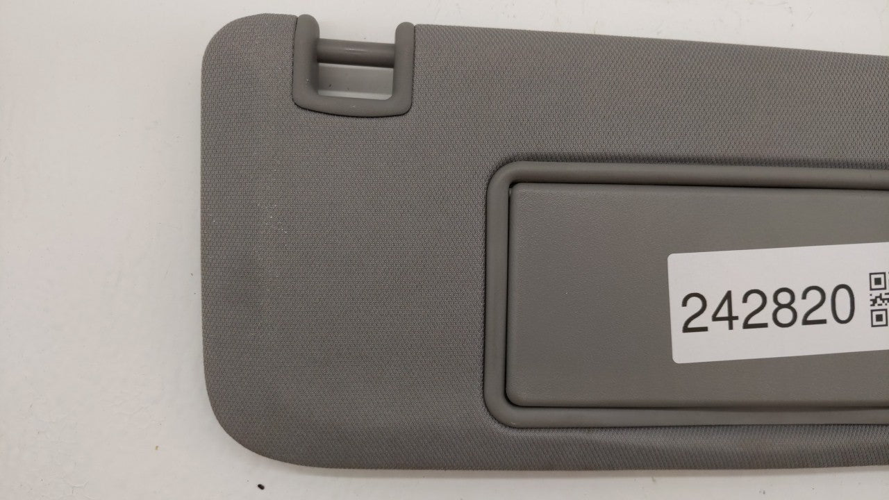 2016-2019 Chevrolet Malibu Sun Visor Shade Replacement Passenger Right Mirror Fits Fits 2016 2017 2018 2019 OEM Used Auto Pa