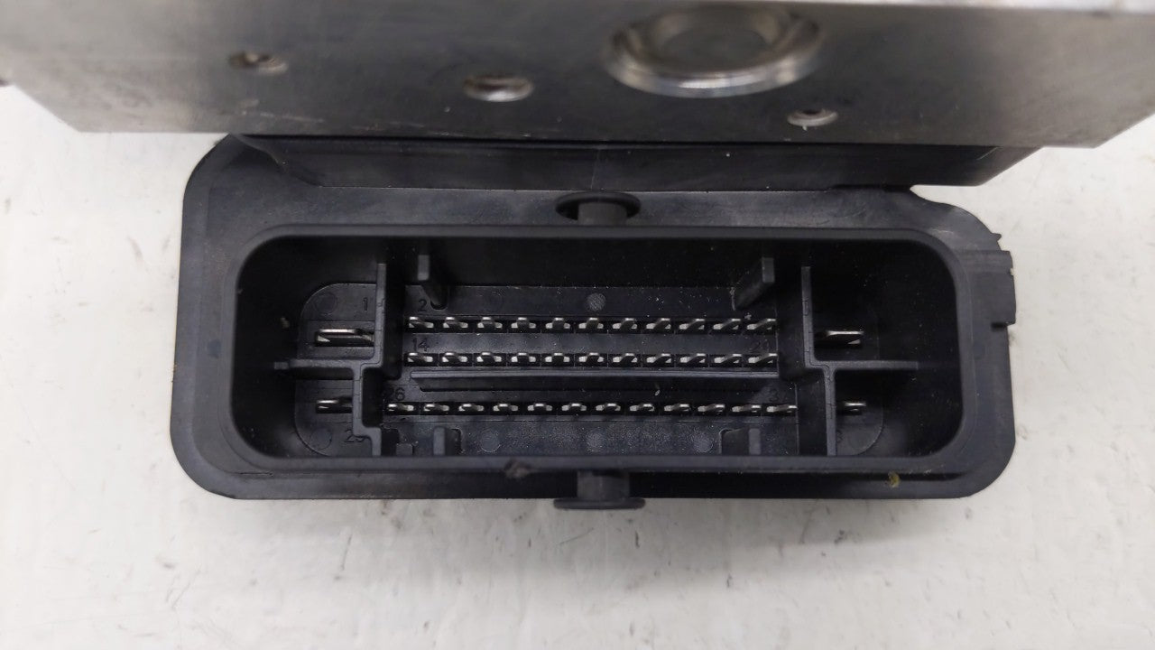 2017 Chevrolet Malibu ABS Pump Control Module Replacement P/N:84139389 065055768, 065055766, 84139399, 84205164, 84056034 Fi