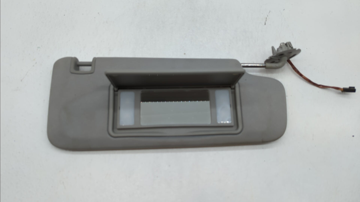 2016-2019 Chevrolet Malibu Sun Visor Shade Replacement Passenger Right Mirror Fits Fits 2016 2017 2018 2019 OEM Used Auto Pa
