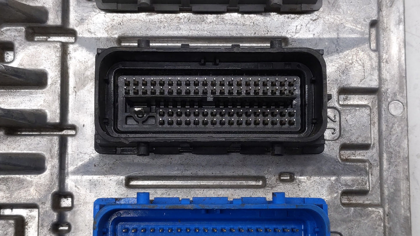 2017-2018 Chevrolet Malibu PCM Engine Control Computer ECU ECM PCU OEM P/N:12692812 12687467, 12696201 Fits Fits 2017 2018 2