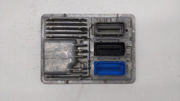 2017-2018 Chevrolet Malibu PCM Engine Control Computer ECU ECM PCU OEM P/N:12692812 12687467, 12696201 Fits Fits 2017 2018 2