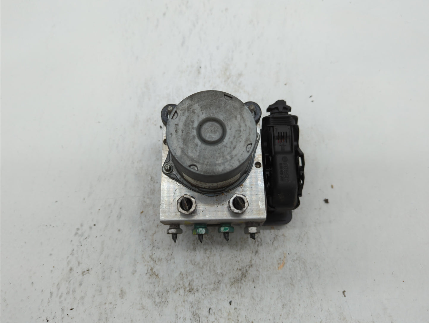 2017 Chevrolet Malibu ABS Pump Control Module Replacement P/N:84139389 065055768, 065055766, 84139399, 84205164, 84056034 Fi