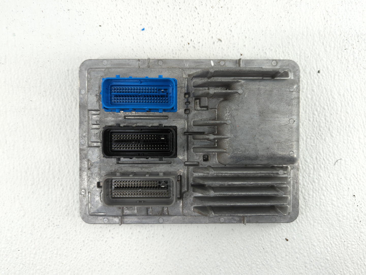 2017-2018 Chevrolet Malibu PCM Engine Control Computer ECU ECM PCU OEM P/N:12692812 12687467, 12696201 Fits Fits 2017 2018 2