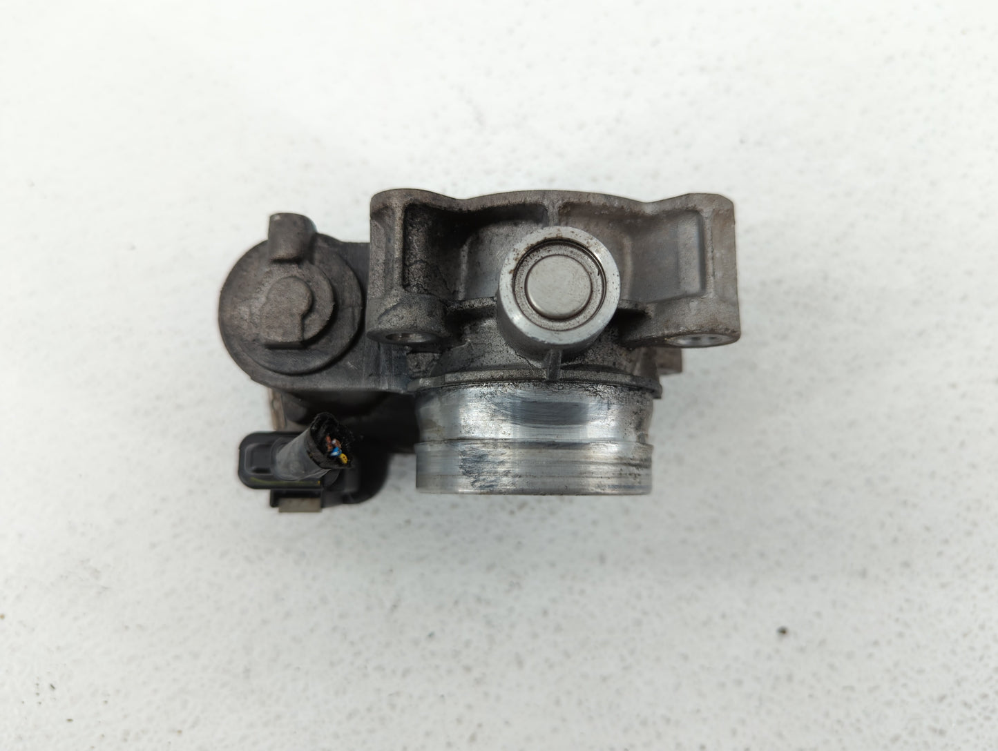 2016-2019 Chevrolet Malibu Throttle Body P/N:12671379AA Fits Fits 2016 2017 2018 2019 OEM Used Auto Parts - Oemusedautoparts