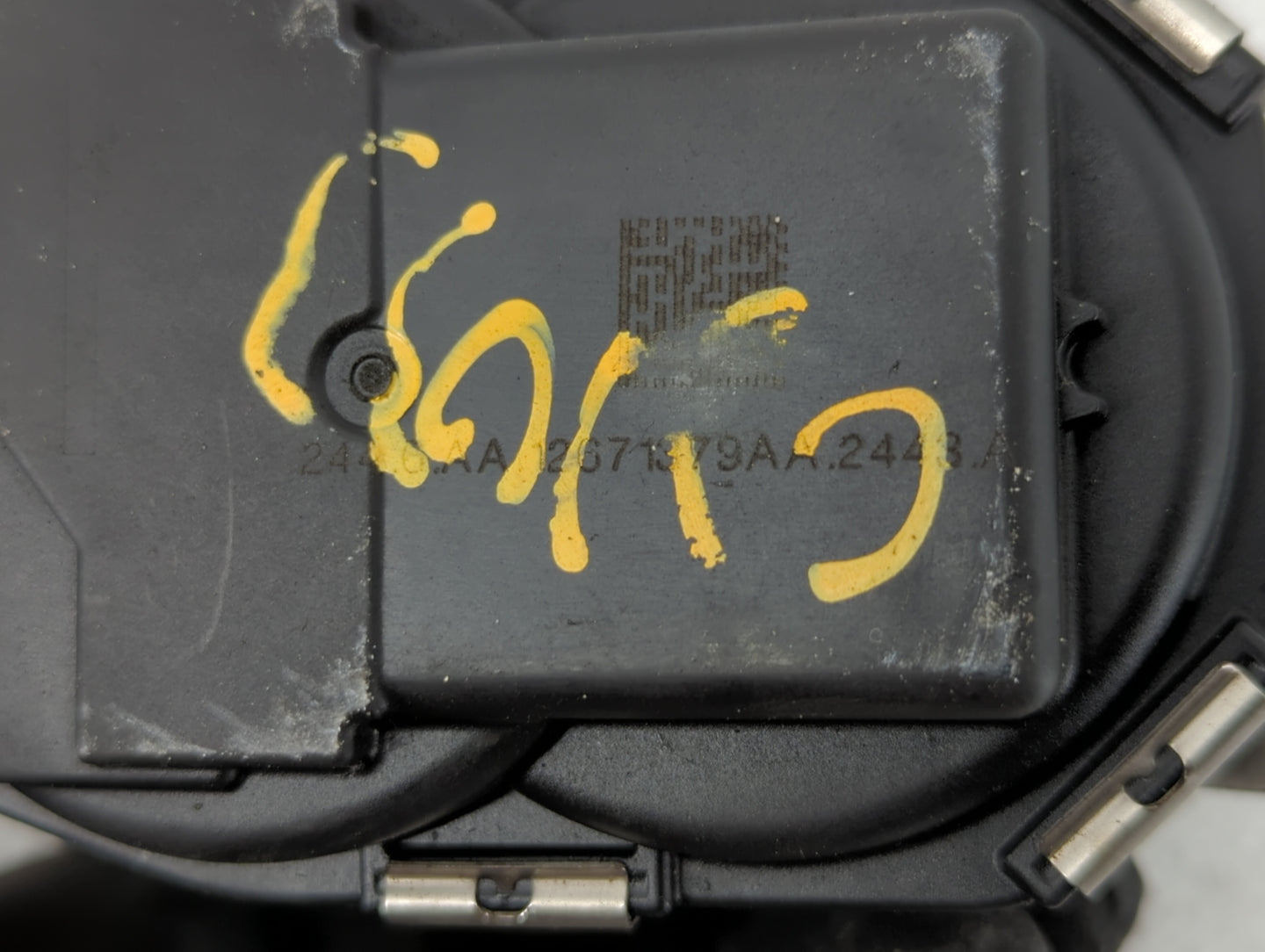 2016-2019 Chevrolet Malibu Throttle Body P/N:12671379AA Fits Fits 2016 2017 2018 2019 OEM Used Auto Parts - Oemusedautoparts