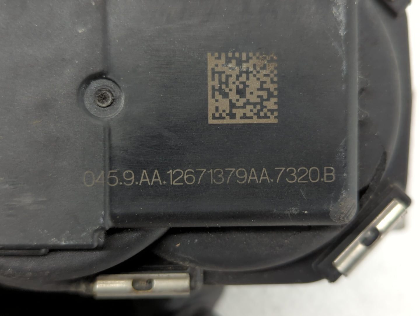 2016-2019 Chevrolet Malibu Throttle Body P/N:12671379AA Fits Fits 2016 2017 2018 2019 OEM Used Auto Parts - Oemusedautoparts