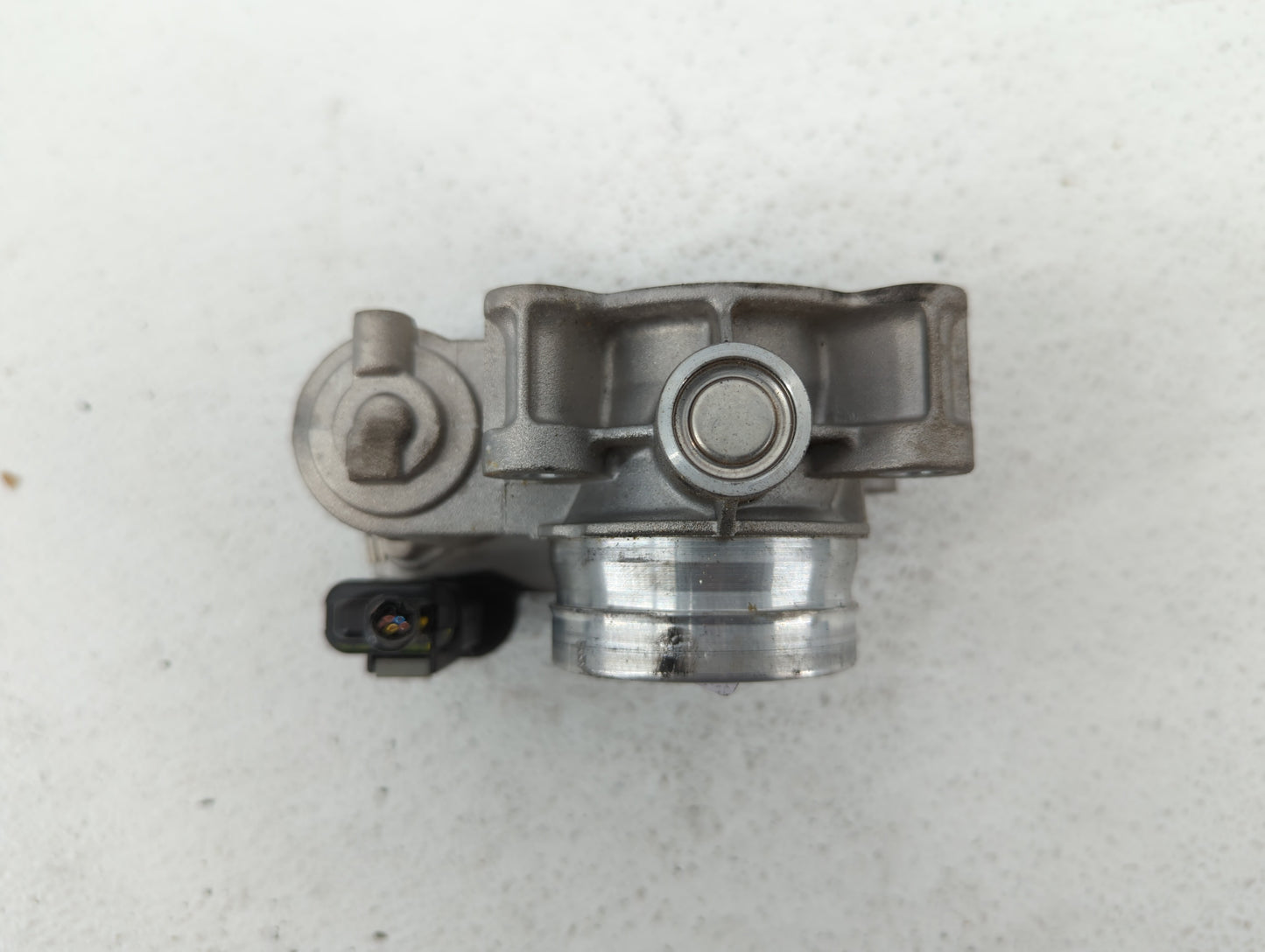 2016-2019 Chevrolet Malibu Throttle Body P/N:12671379AA Fits Fits 2016 2017 2018 2019 OEM Used Auto Parts - Oemusedautoparts