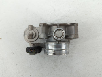 2016-2019 Chevrolet Malibu Throttle Body P/N:12671379AA Fits Fits 2016 2017 2018 2019 OEM Used Auto Parts