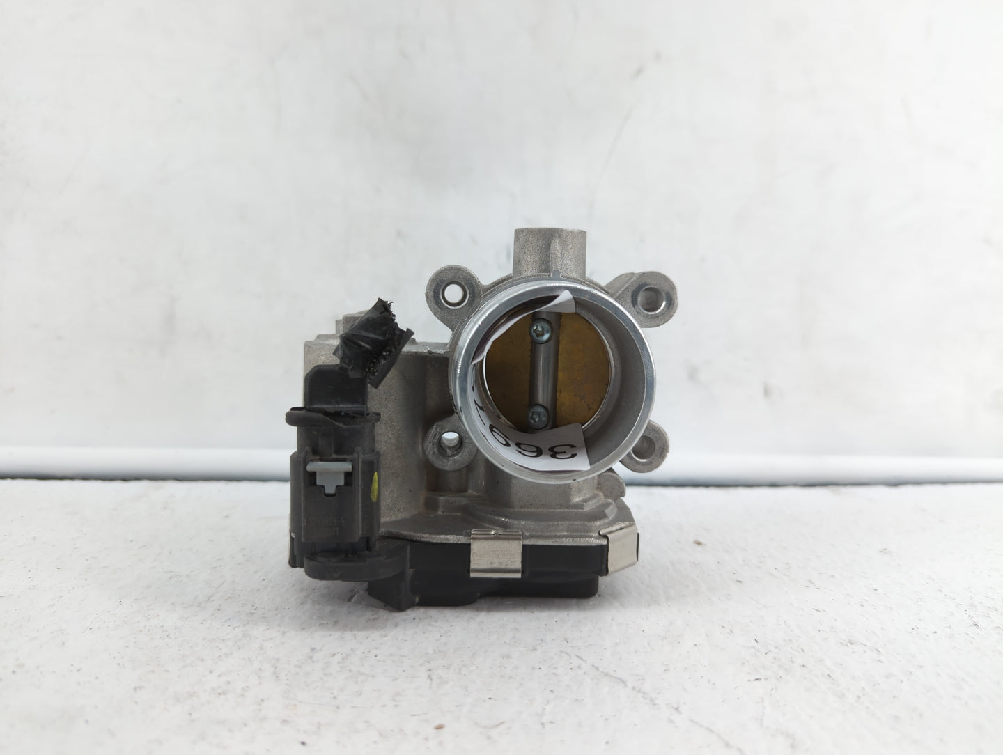 2016-2019 Chevrolet Malibu Throttle Body P/N:12671379AA Fits Fits 2016 2017 2018 2019 OEM Used Auto Parts - Oemusedautoparts