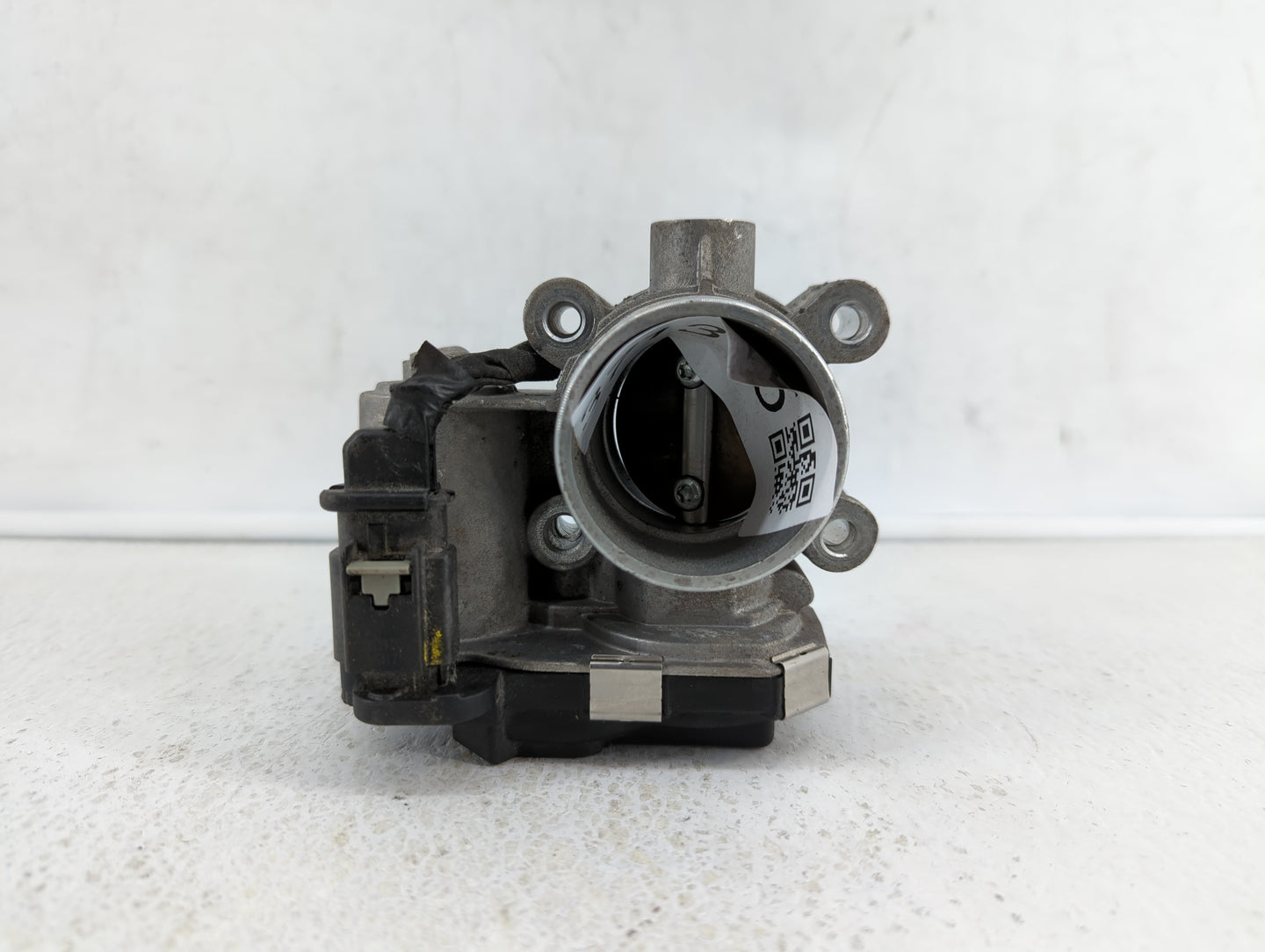 2016-2019 Chevrolet Malibu Throttle Body P/N:12671379AA Fits Fits 2016 2017 2018 2019 OEM Used Auto Parts - Oemusedautoparts