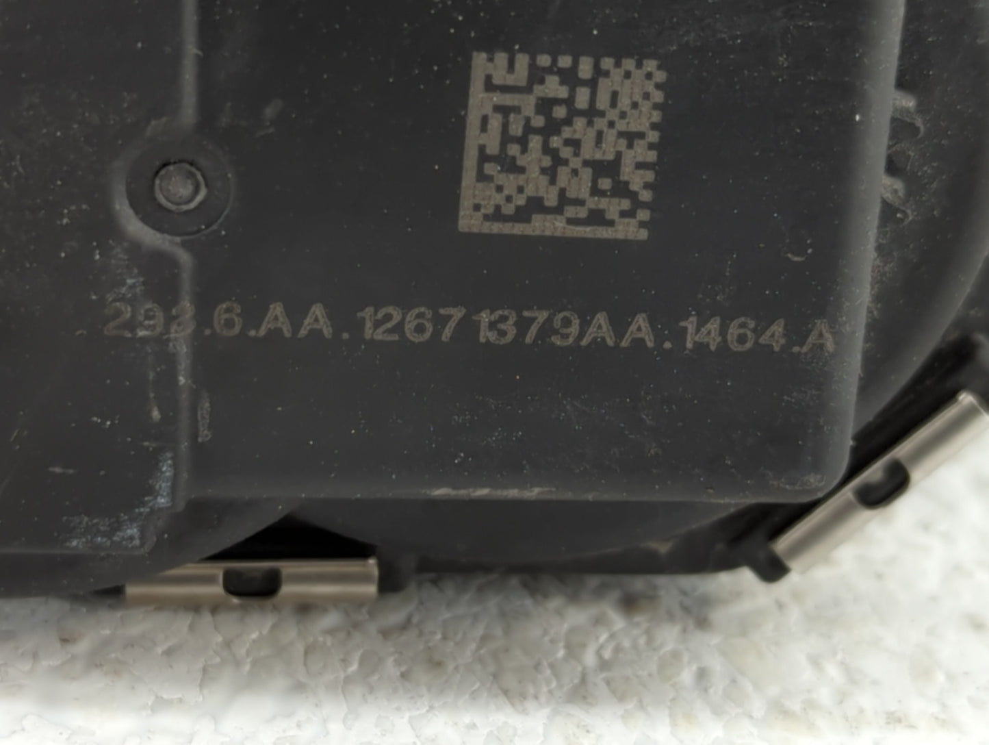 2016-2019 Chevrolet Malibu Throttle Body P/N:12671379AA Fits Fits 2016 2017 2018 2019 OEM Used Auto Parts - Oemusedautoparts