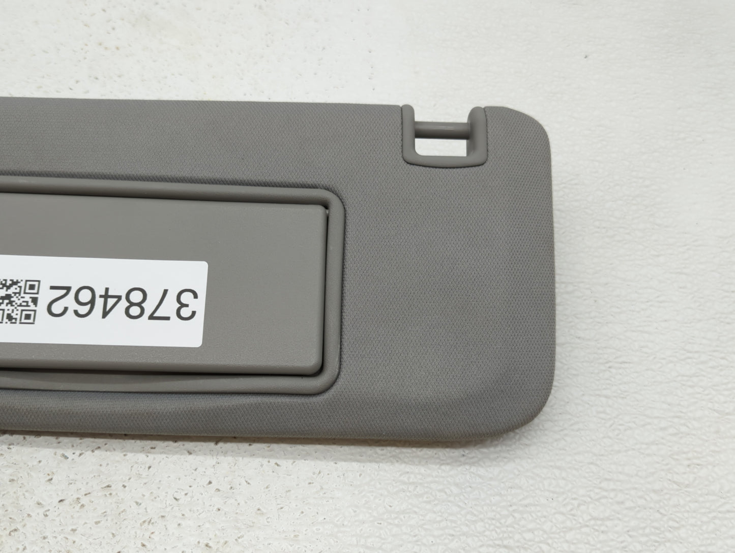 2016-2019 Chevrolet Malibu Sun Visor Shade Replacement Driver Left Mirror Fits Fits 2016 2017 2018 2019 OEM Used Auto Parts 