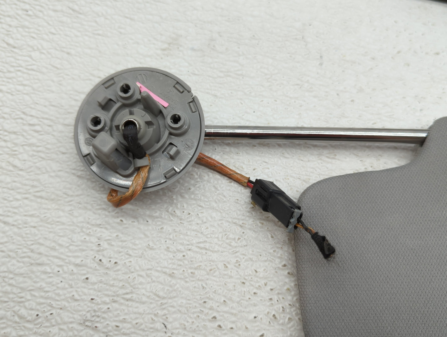 2016-2019 Chevrolet Malibu Sun Visor Shade Replacement Driver Left Mirror Fits Fits 2016 2017 2018 2019 OEM Used Auto Parts 