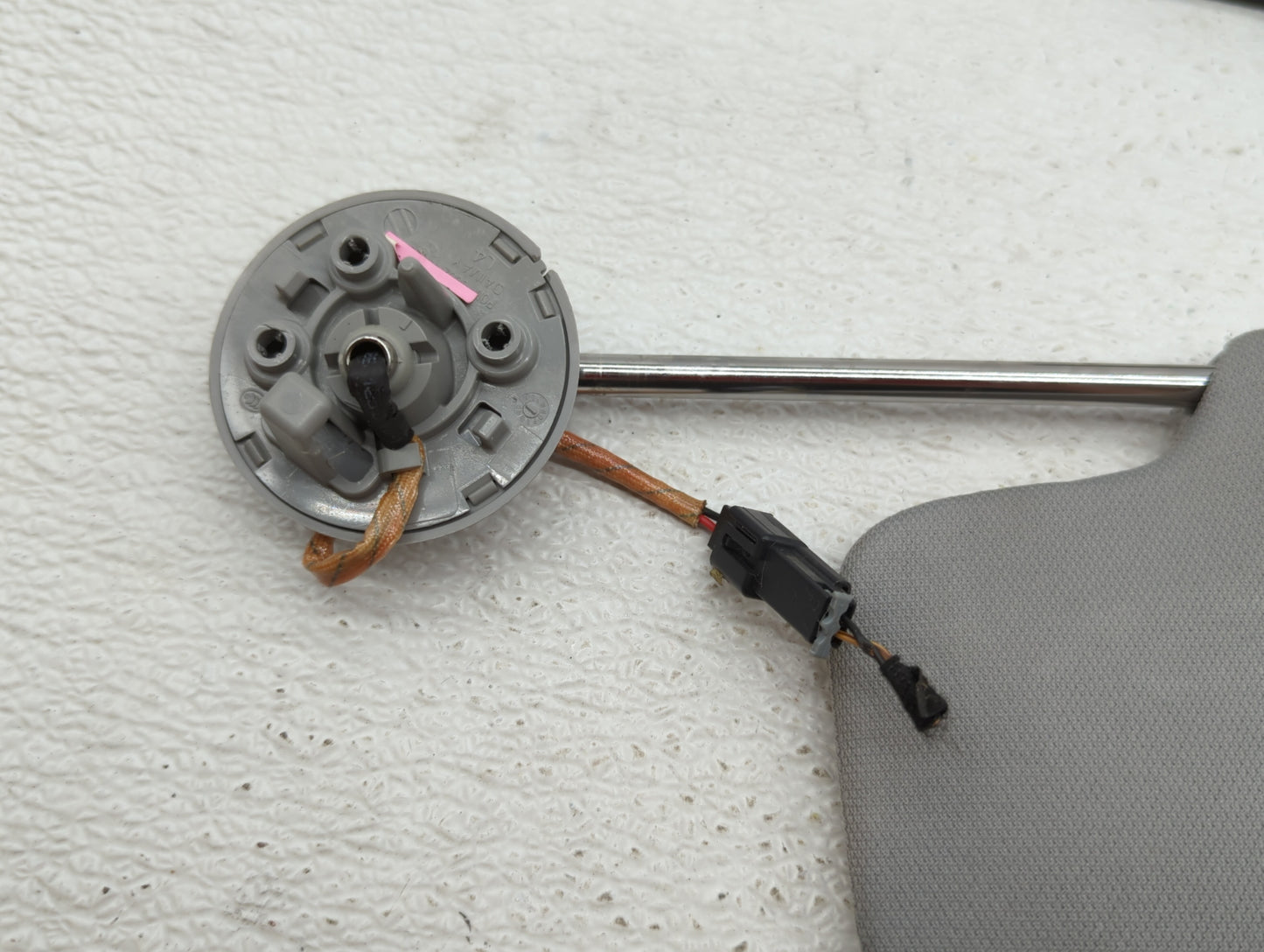 2016-2019 Chevrolet Malibu Sun Visor Shade Replacement Driver Left Mirror Fits Fits 2016 2017 2018 2019 OEM Used Auto Parts 