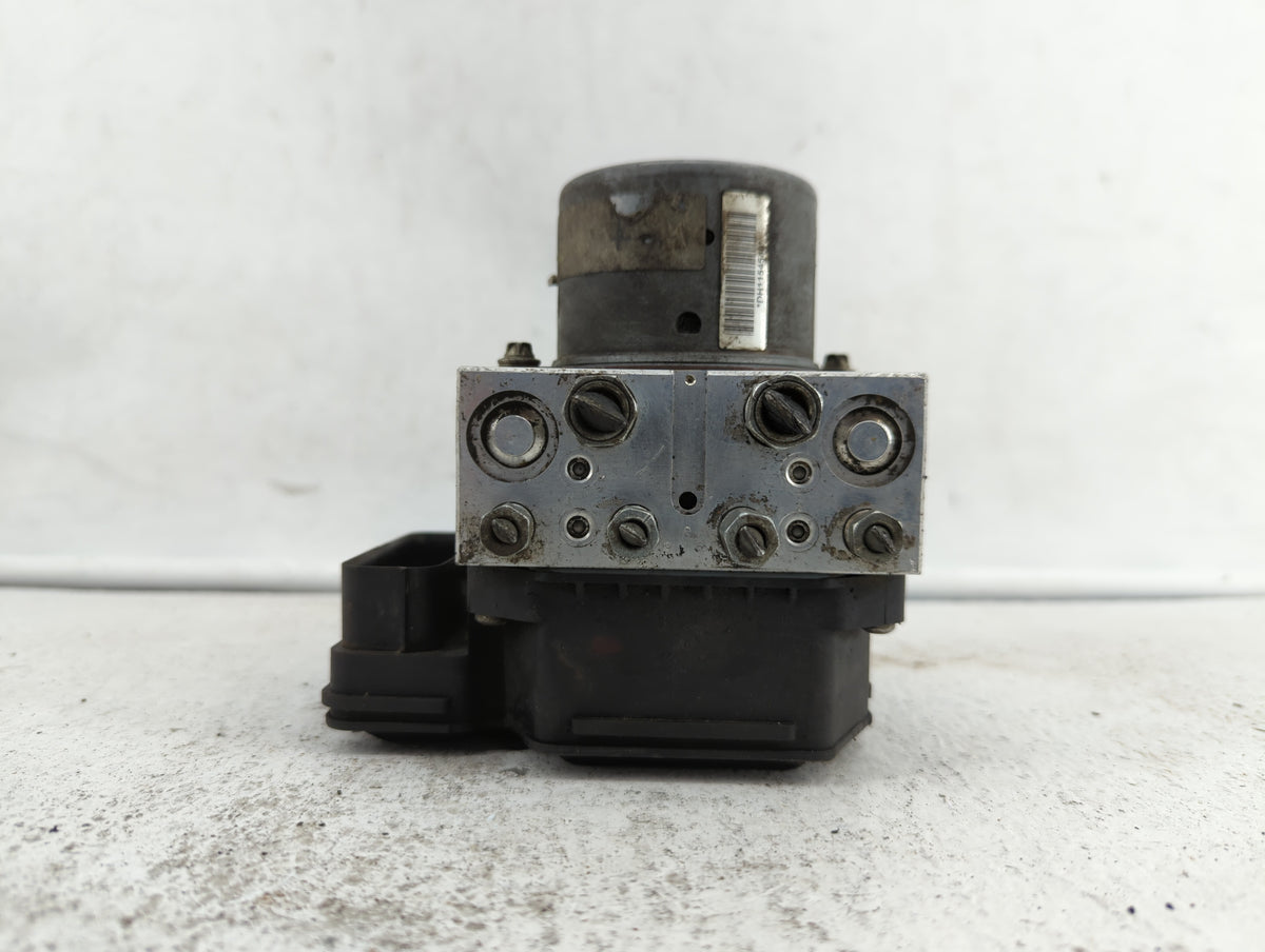 2016 Chevrolet Malibu Anti-Lock Brake ABS Pump Module Actuator OEM P/N:065055766 23410405 Fits OEM Used Auto Parts - Oemused