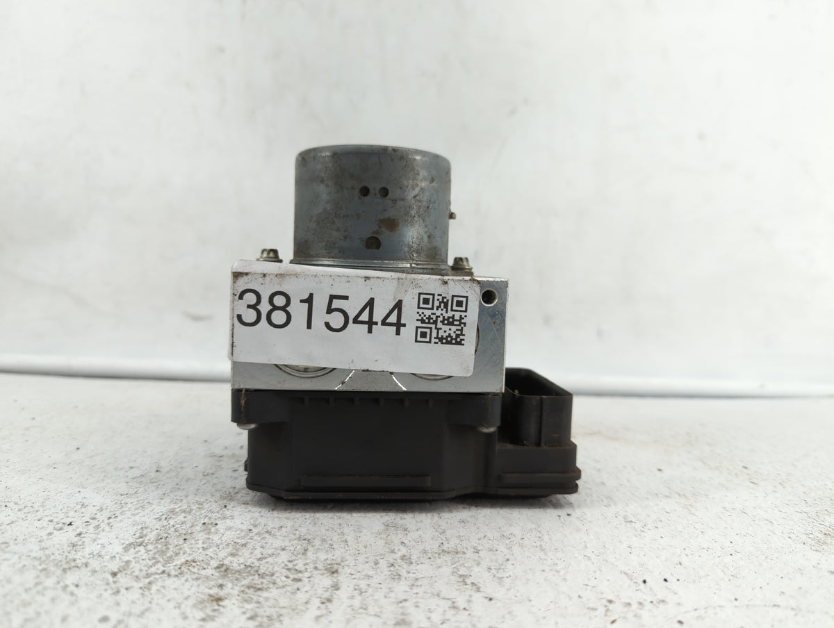 2016 Chevrolet Malibu Anti-Lock Brake ABS Pump Module Actuator OEM P/N:065055766 23410405 Fits OEM Used Auto Parts - Oemused