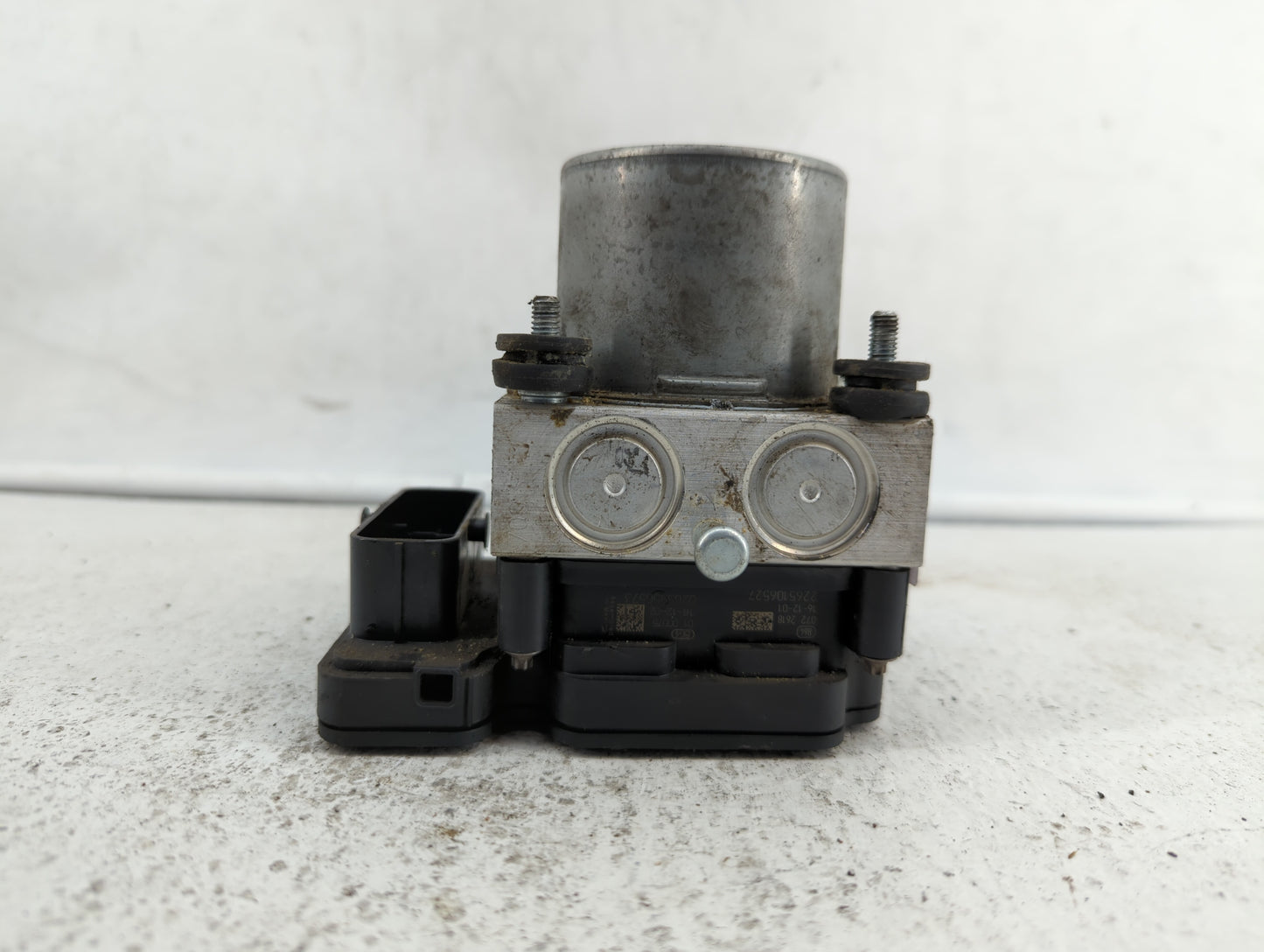 2017 Chevrolet Malibu ABS Pump Control Module Replacement P/N:84139390 A24T27-5242, 84139389, 065055768, 065055766, 84139399