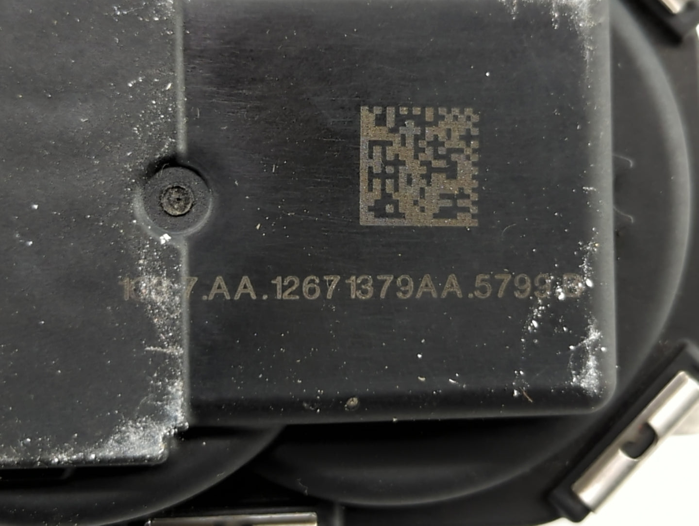2016-2019 Chevrolet Malibu Throttle Body P/N:12671379AA Fits Fits 2016 2017 2018 2019 OEM Used Auto Parts - Oemusedautoparts