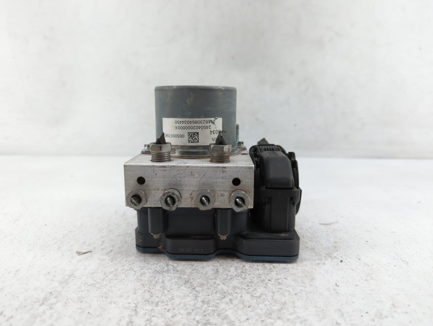2017 Chevrolet Malibu ABS Pump Control Module Replacement P/N:84139390 A24T27-5242, 84139389, 065055768, 065055766, 84139399