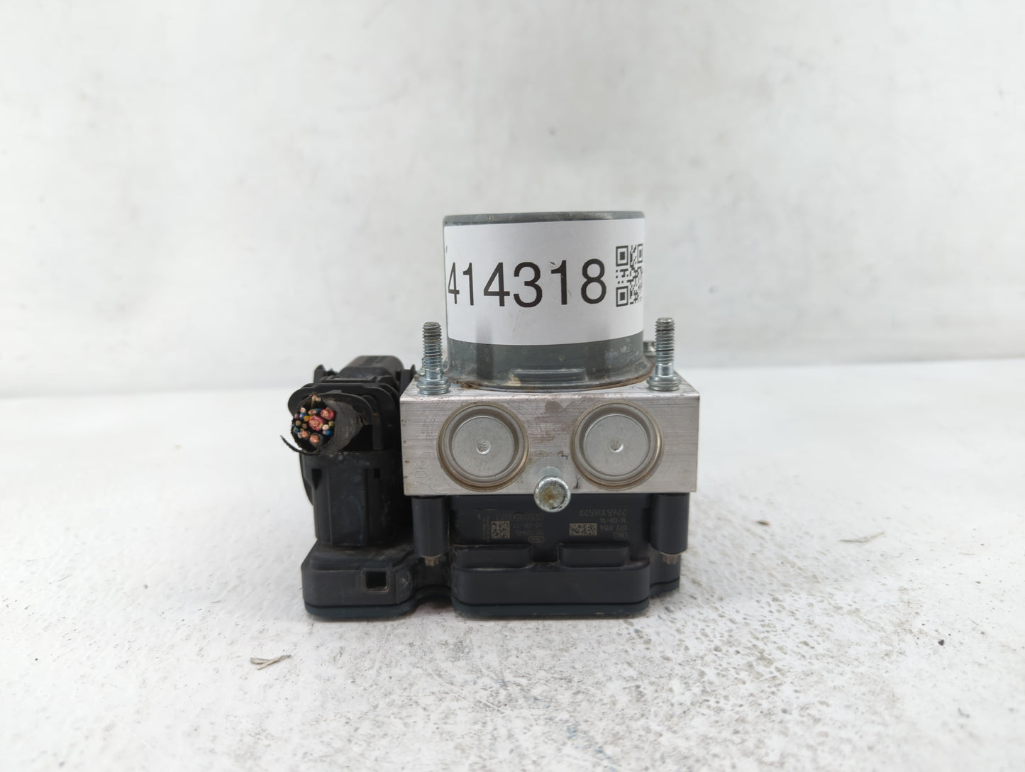2017 Chevrolet Malibu ABS Pump Control Module Replacement P/N:84139390 A24T27-5242, 84139389, 065055768, 065055766, 84139399