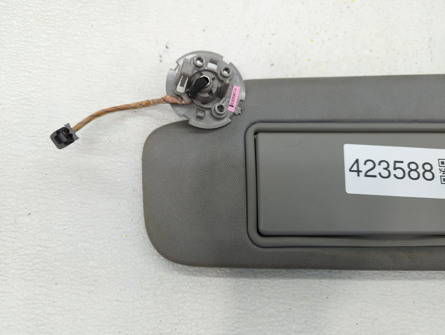 2016-2021 Chevrolet Malibu Sun Visor Shade Replacement Driver Left Mirror Fits Fits 2016 2017 2018 2019 2020 2021 OEM Used A