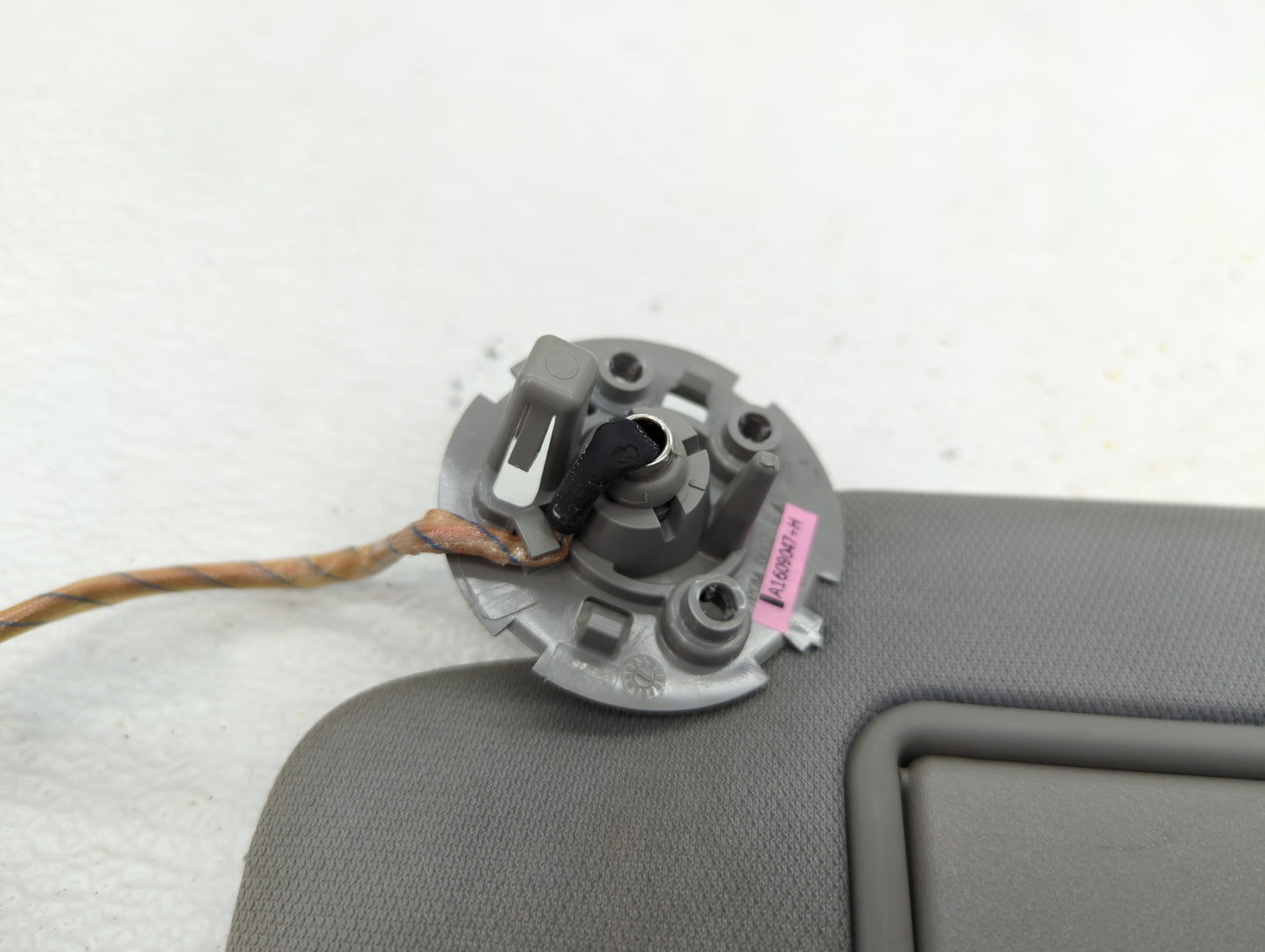 2016-2021 Chevrolet Malibu Sun Visor Shade Replacement Driver Left Mirror Fits Fits 2016 2017 2018 2019 2020 2021 OEM Used A