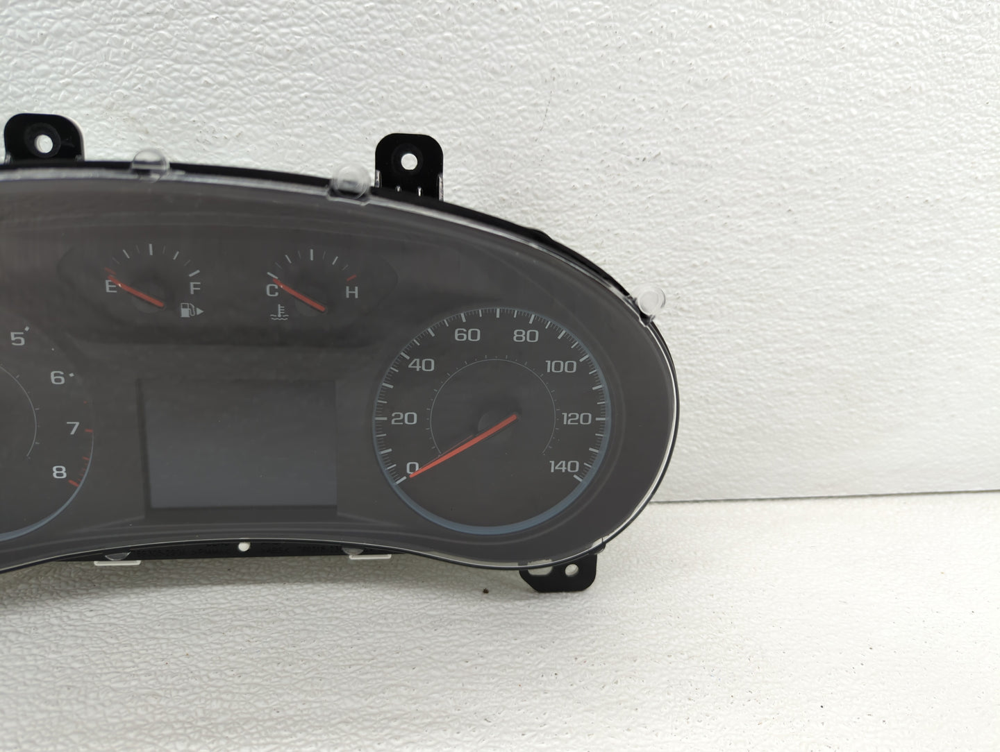 2017-2018 Chevrolet Malibu Instrument Cluster Speedometer Gauges P/N:84075670 84356877, 84128302, 84451585 Fits Fits 2017 20