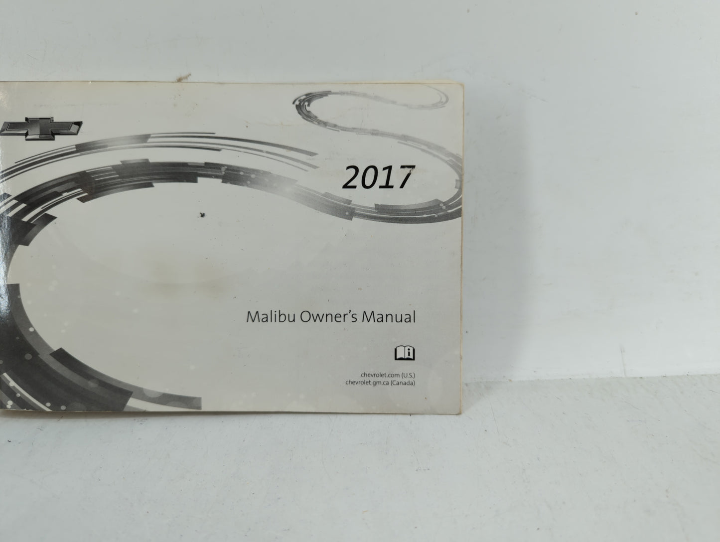 2017 Chevrolet Malibu Owners Manual Book Guide OEM Used Auto Parts - Oemusedautoparts1.com