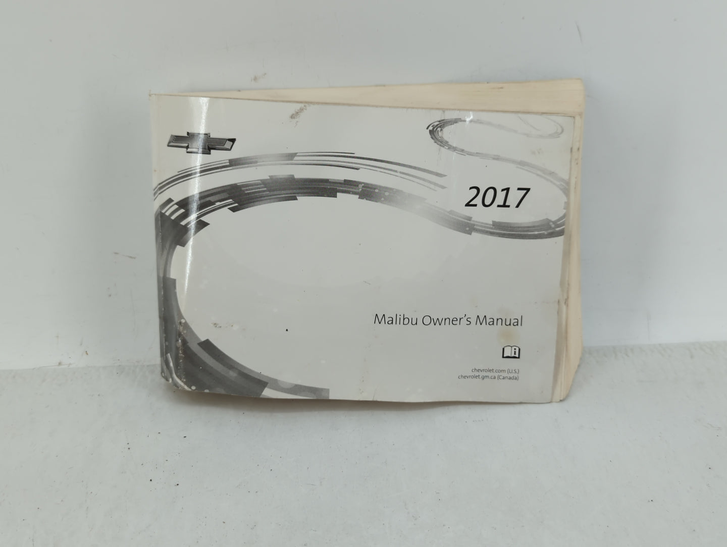 2017 Chevrolet Malibu Owners Manual Book Guide OEM Used Auto Parts - Oemusedautoparts1.com