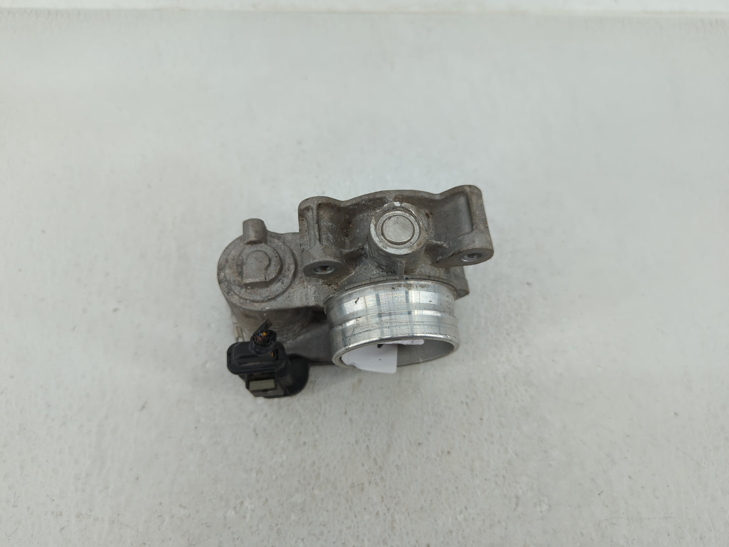2016-2021 Chevrolet Malibu Throttle Body P/N:12671379AA Fits Fits 2016 2017 2018 2019 2020 2021 2022 OEM Used Auto Parts - O