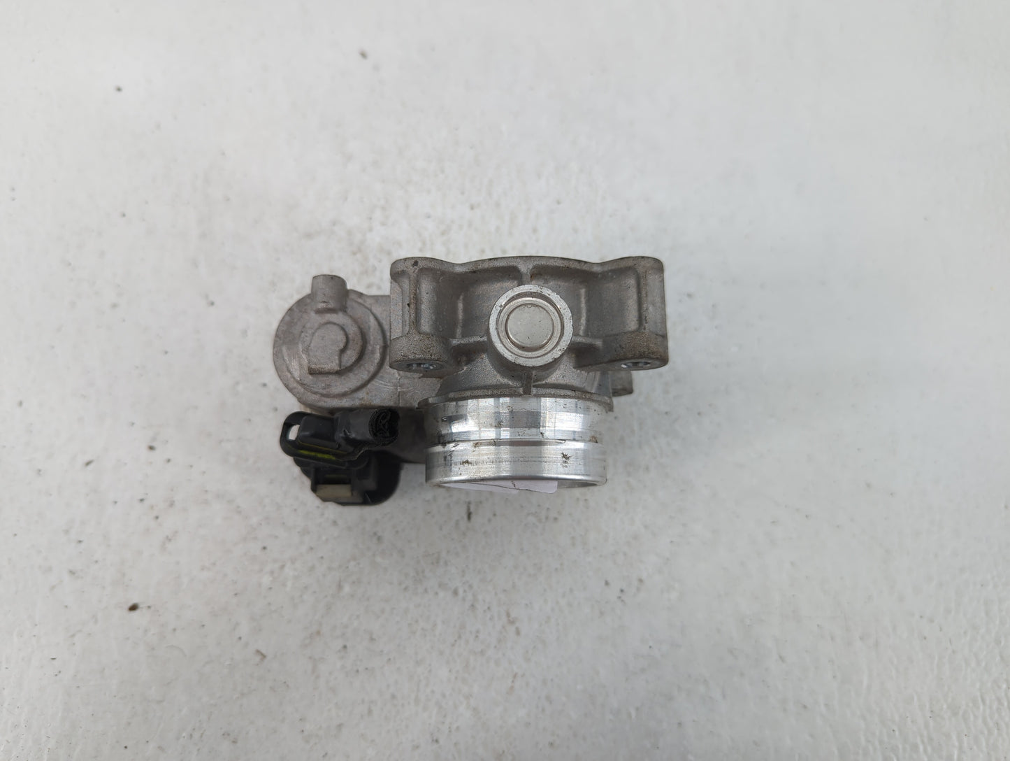 2016-2021 Chevrolet Malibu Throttle Body P/N:12671379AA Fits Fits 2016 2017 2018 2019 2020 2021 2022 OEM Used Auto Parts - O