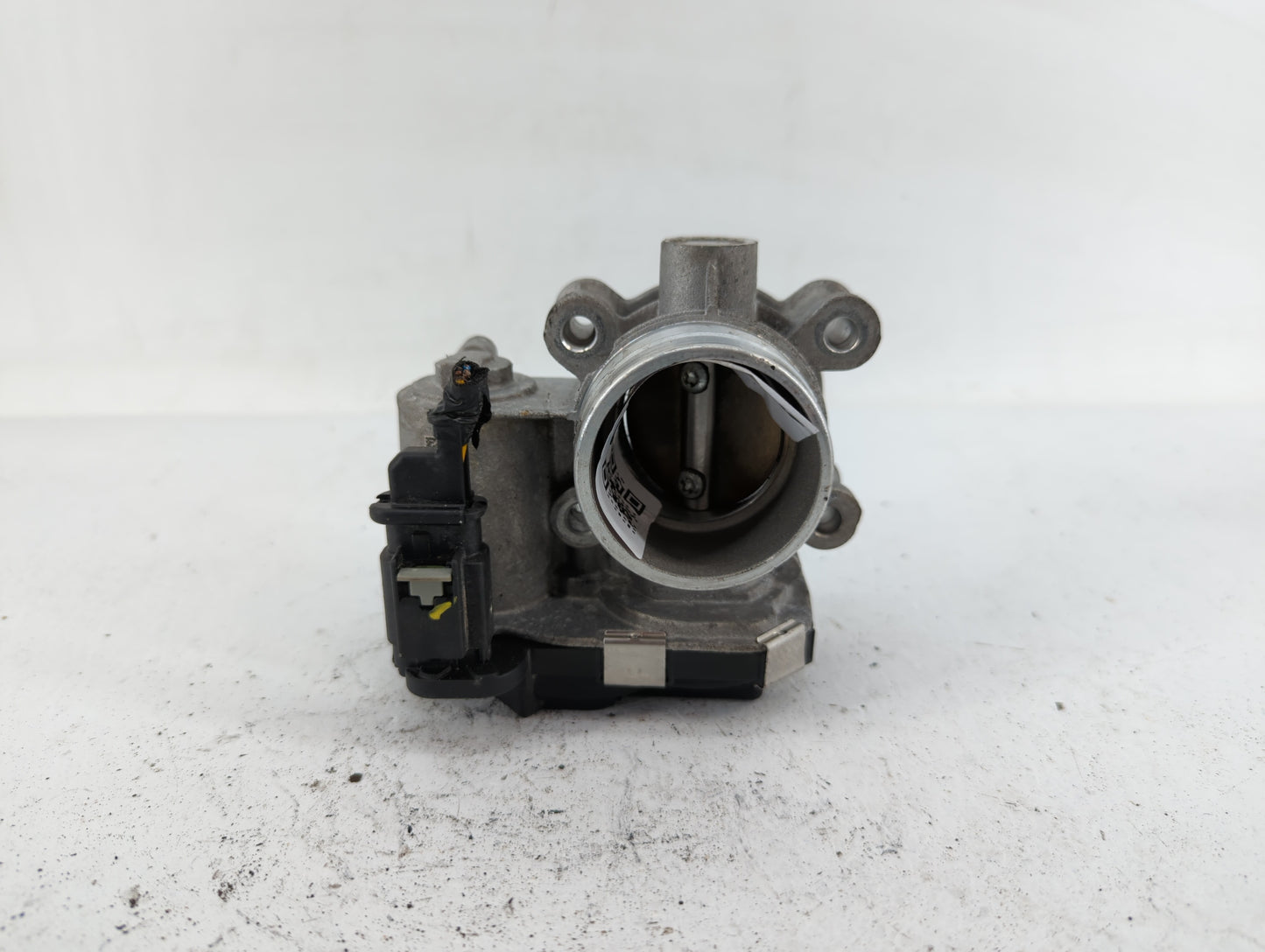 2016-2021 Chevrolet Malibu Throttle Body P/N:12671379AA Fits Fits 2016 2017 2018 2019 2020 2021 2022 OEM Used Auto Parts - O