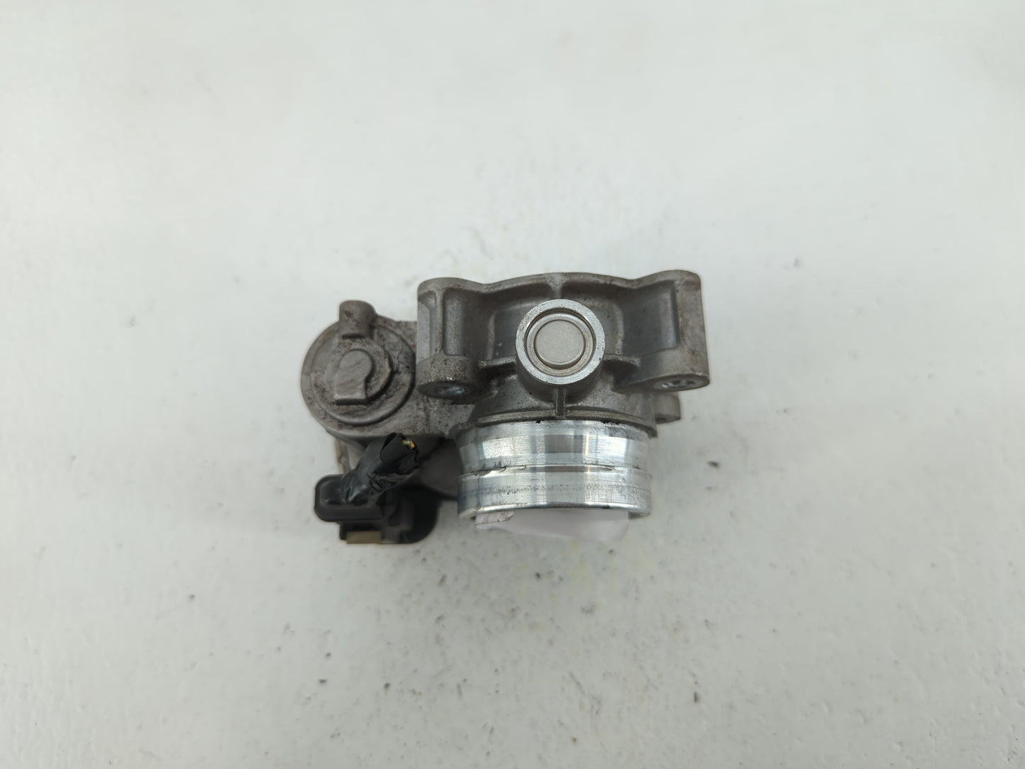 2016-2021 Chevrolet Malibu Throttle Body P/N:12671379AA Fits Fits 2016 2017 2018 2019 2020 2021 2022 OEM Used Auto Parts - O