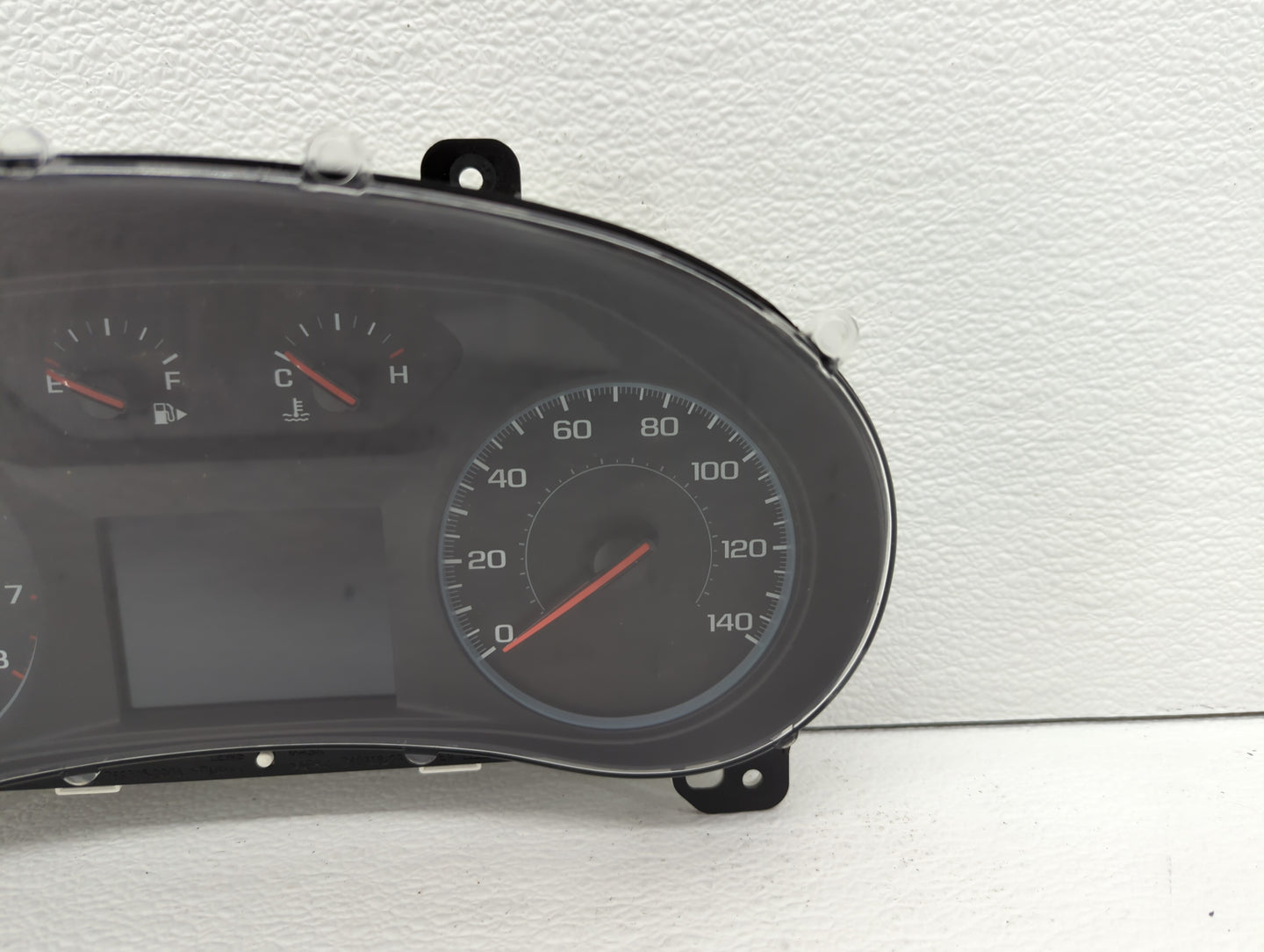 2017-2018 Chevrolet Malibu Instrument Cluster Speedometer Gauges P/N:84075670 84356877, 84128302, 84451585 Fits Fits 2017 20
