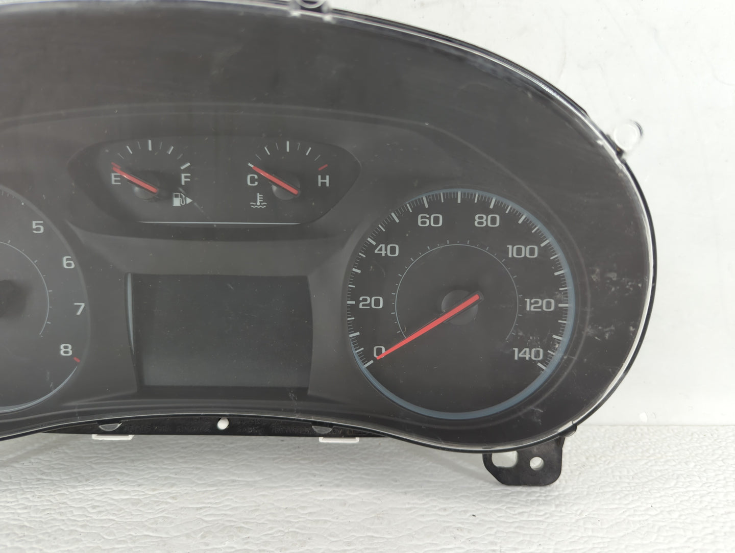 2017-2018 Chevrolet Malibu Instrument Cluster Speedometer Gauges P/N:84075670 84356877, 84128302, 84451585 Fits Fits 2017 20