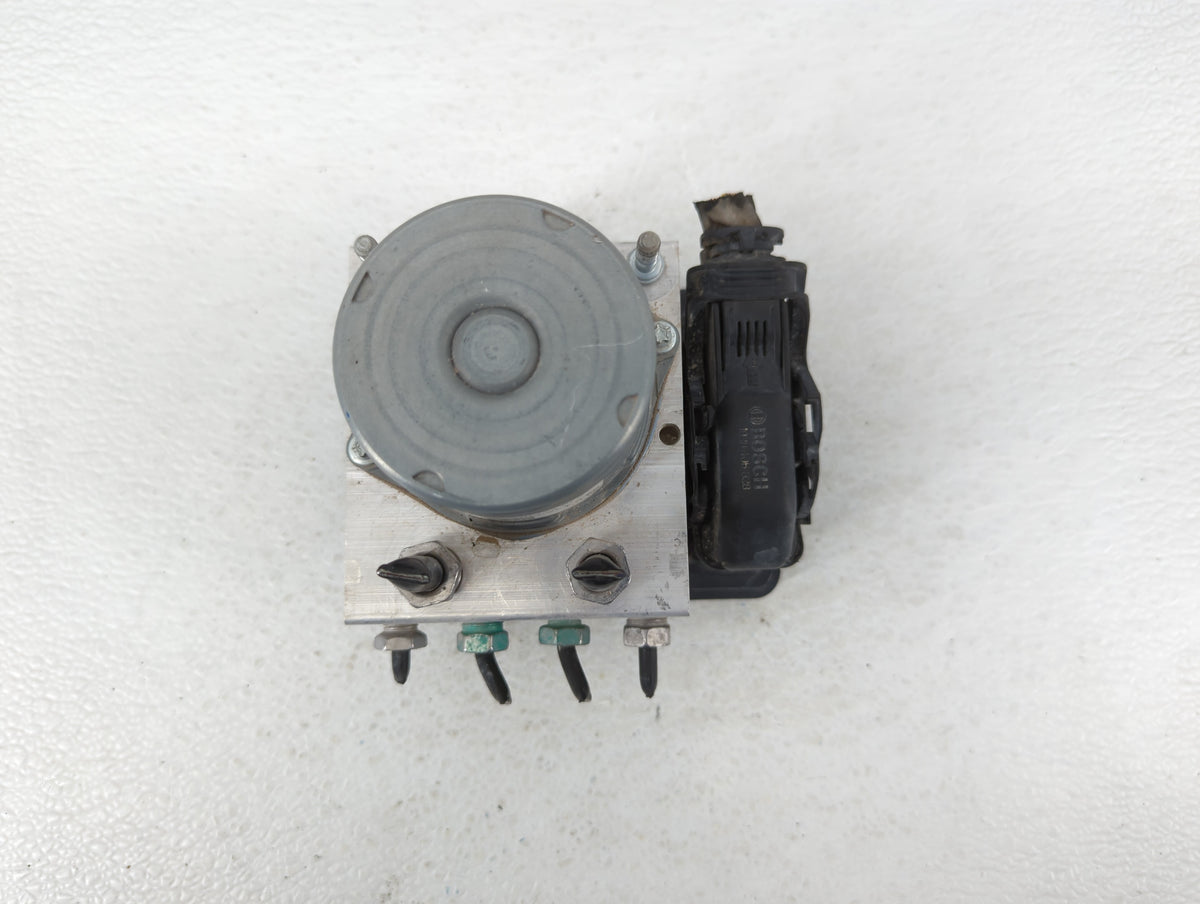 2017 Chevrolet Malibu Anti-Lock Brake ABS Pump Module Actuator OEM P/N:84205164 84139390, 84139389, 84139399, 84056034 Fits 