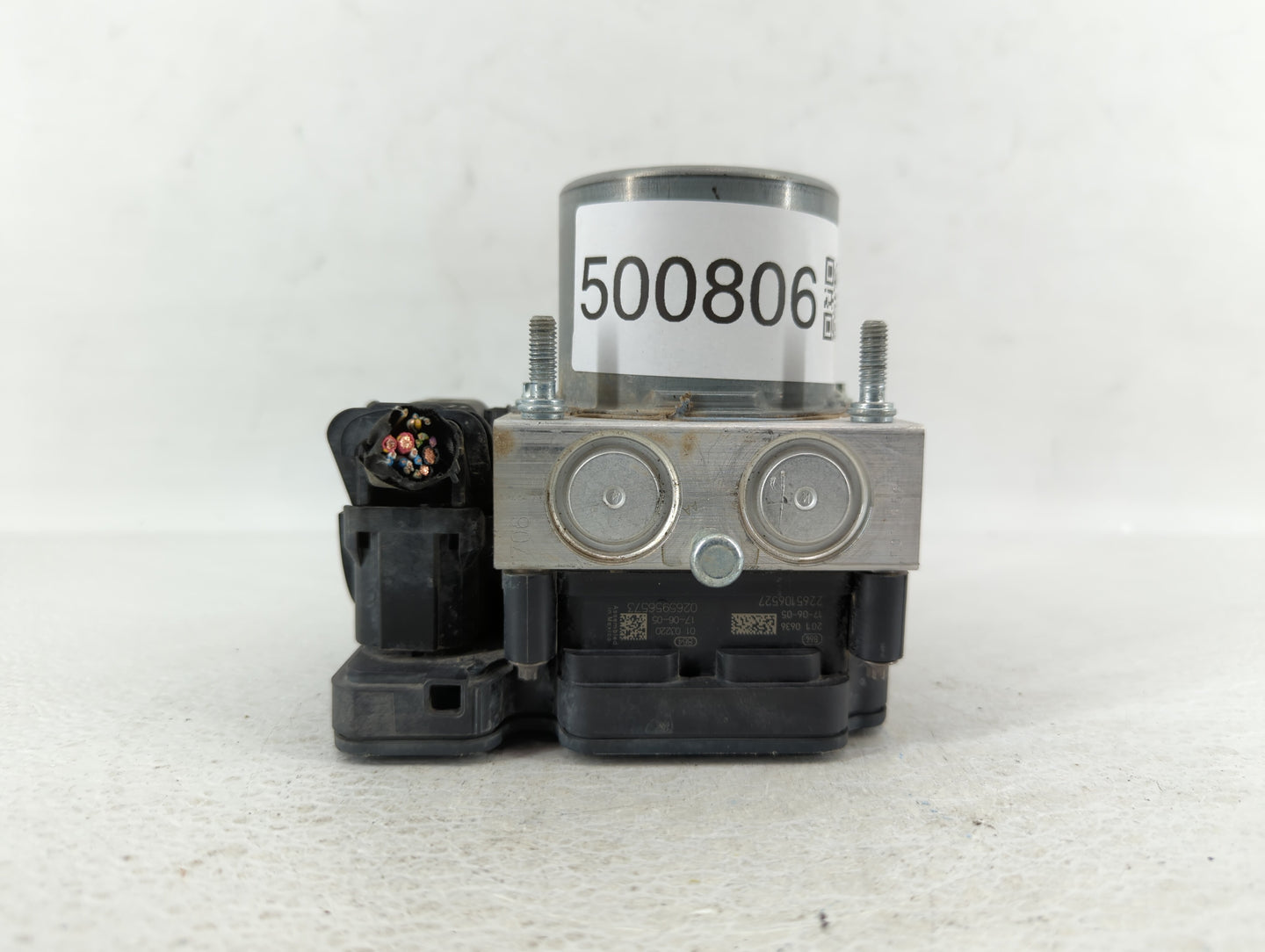 2017 Chevrolet Malibu ABS Pump Control Module Replacement P/N:84205164 84139390, 84139389, 84139399, 84056034 Fits OEM Used 