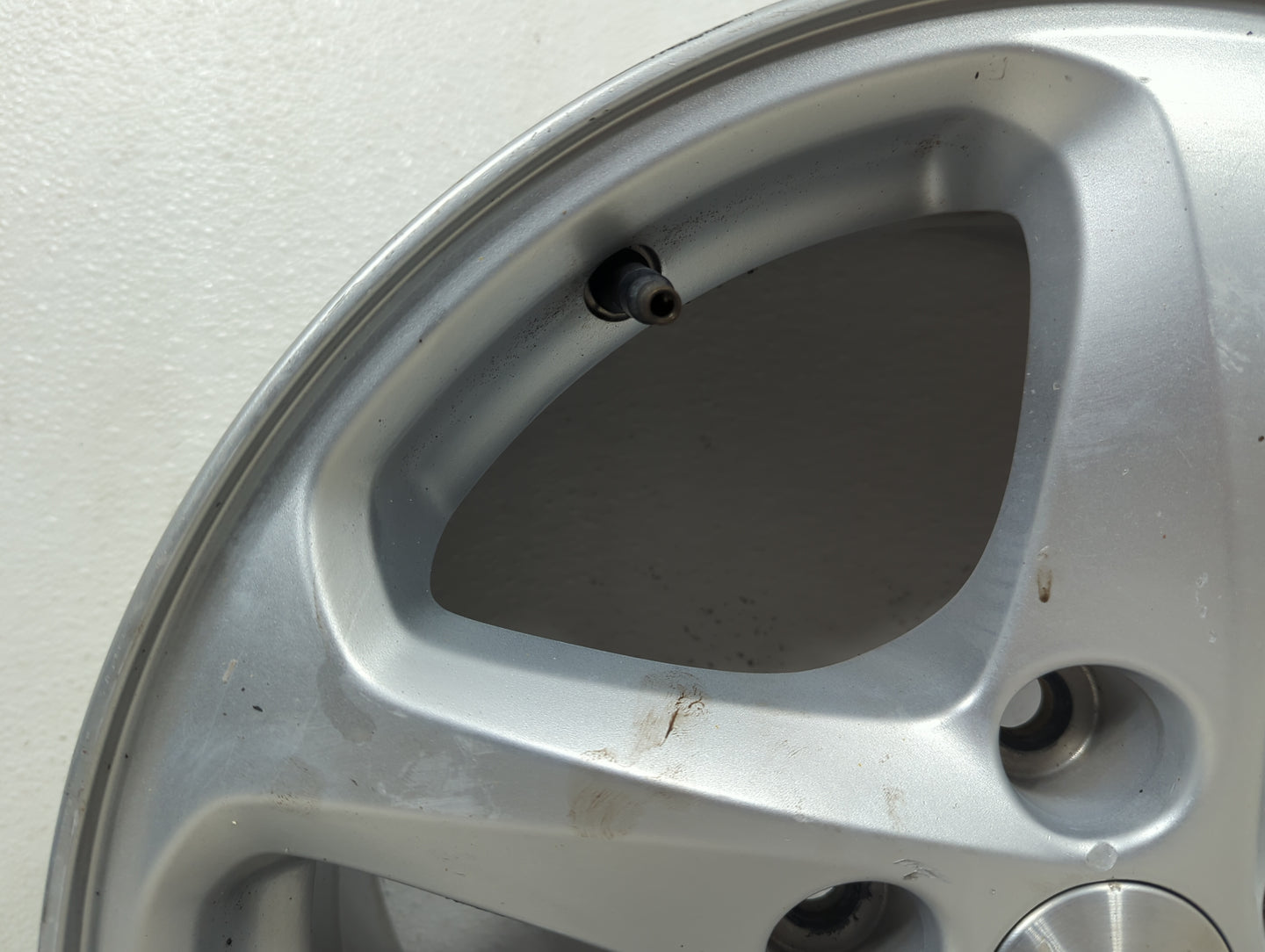 2017 Chevrolet Malibu Oem Wheel Rim 5026012 - Oemusedautoparts1.com
