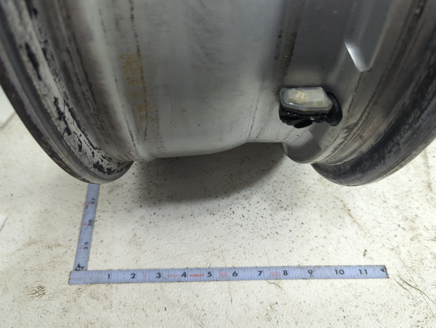 2017 Chevrolet Malibu Oem Wheel Rim 5026015 - Oemusedautoparts1.com
