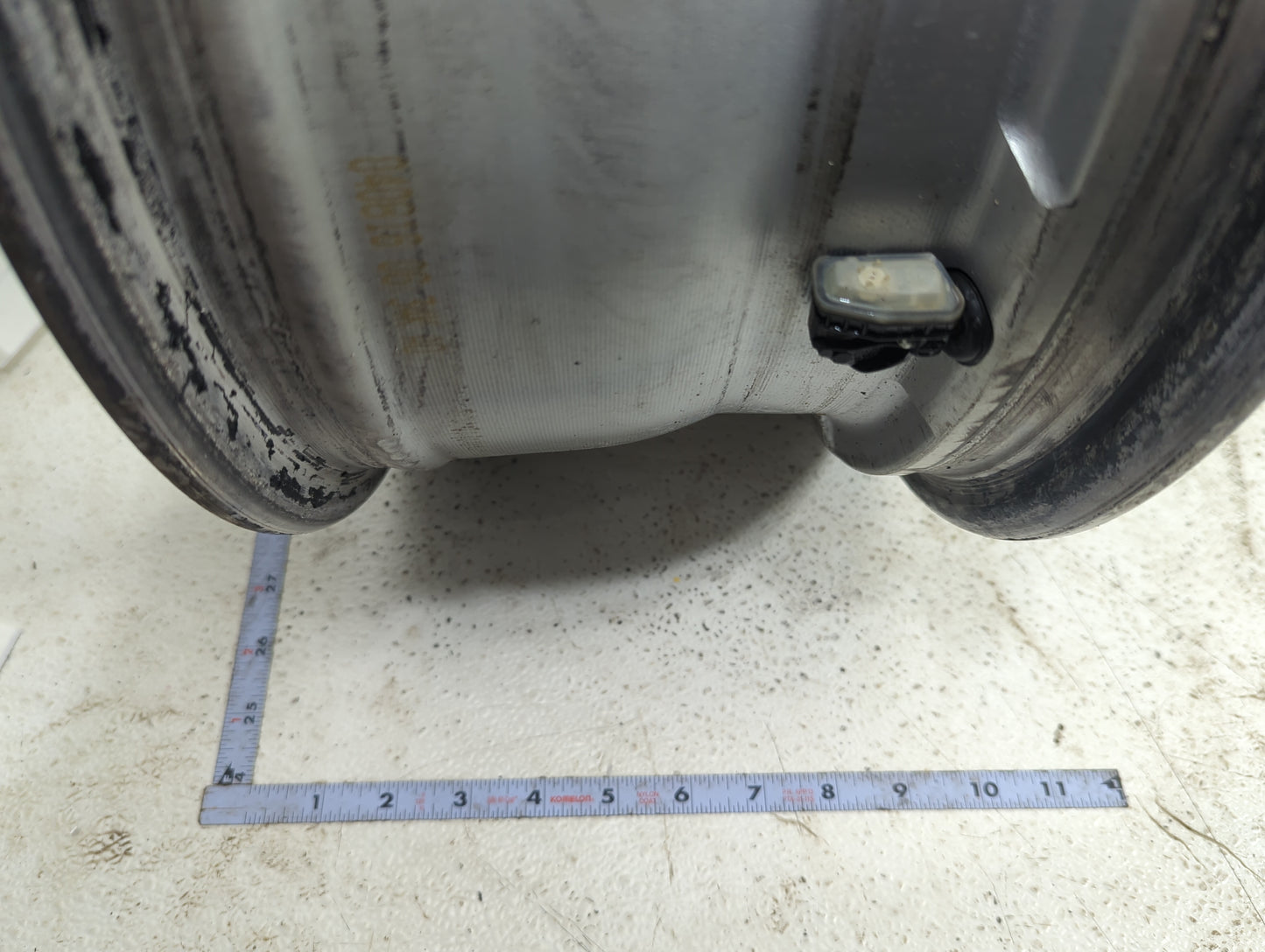 2017 Chevrolet Malibu Oem Wheel Rim 5026015 - Oemusedautoparts1.com