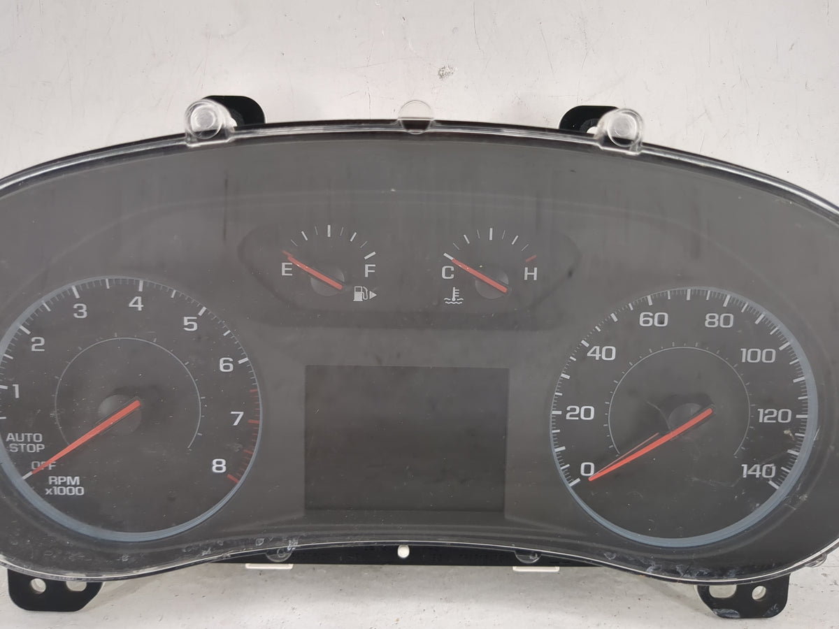 2017-2018 Chevrolet Malibu Instrument Cluster Speedometer Gauges Miles:138K Fits Fits 2017 2018 OEM Used Auto Parts - Oemuse