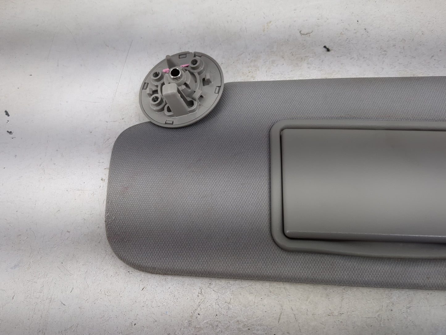 2016-2021 Chevrolet Malibu Sun Visor Shade Replacement Driver Left Mirror Fits Fits 2016 2017 2018 2019 2020 2021 OEM Used A