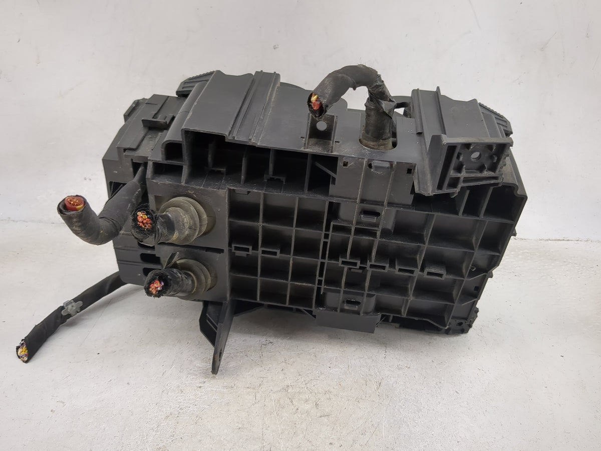 2017-2018 Chevrolet Malibu Fusebox Fuse Box Panel Relay Module Fits Fits 2017 2018 OEM Used Auto Parts - Oemusedautoparts1.c