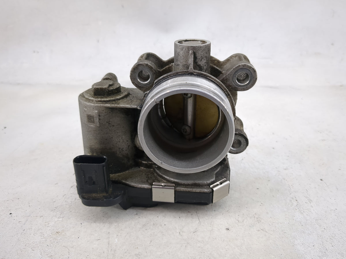 2016-2021 Chevrolet Malibu Throttle Body P/N:12671379AA Fits Fits 2016 2017 2018 2019 2020 2021 2022 OEM Used Auto Parts - O