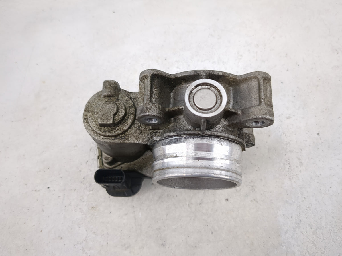2016-2021 Chevrolet Malibu Throttle Body P/N:12671379AA Fits Fits 2016 2017 2018 2019 2020 2021 2022 OEM Used Auto Parts - O