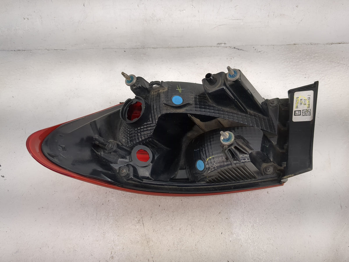 2016-2021 Chevrolet Malibu Driver Left Side Deck Lid Mounted Tail Light 5026109 - Oemusedautoparts1.com