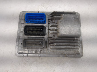 compare product 2017-2021 Chevrolet Malibu PCM Engine Control Computer ECU ECM PCU OEM P/N:12680876 12669908 Fits OEM Used Auto Parts
